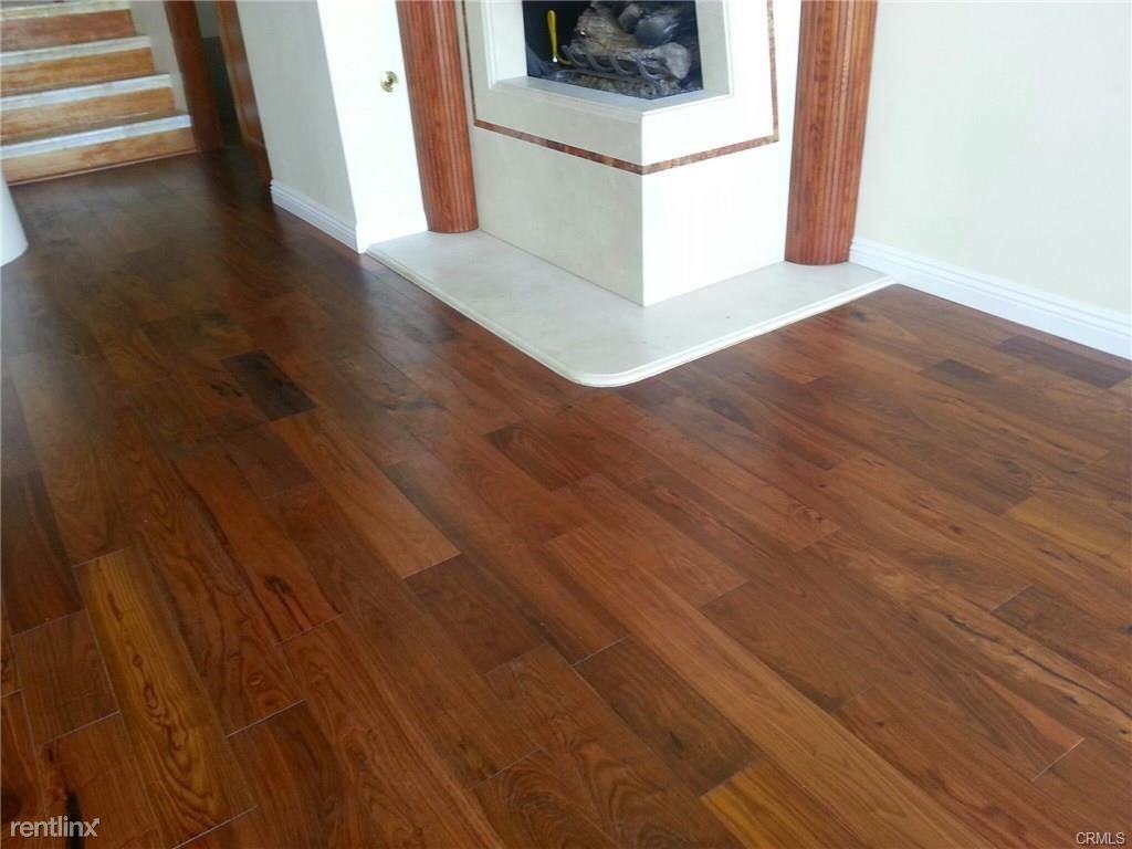 8331 Marina Pacifica Dr N - Photo 3 of 10