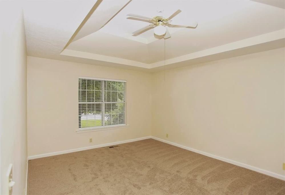 924 Fallview Trl - Photo 2 of 17