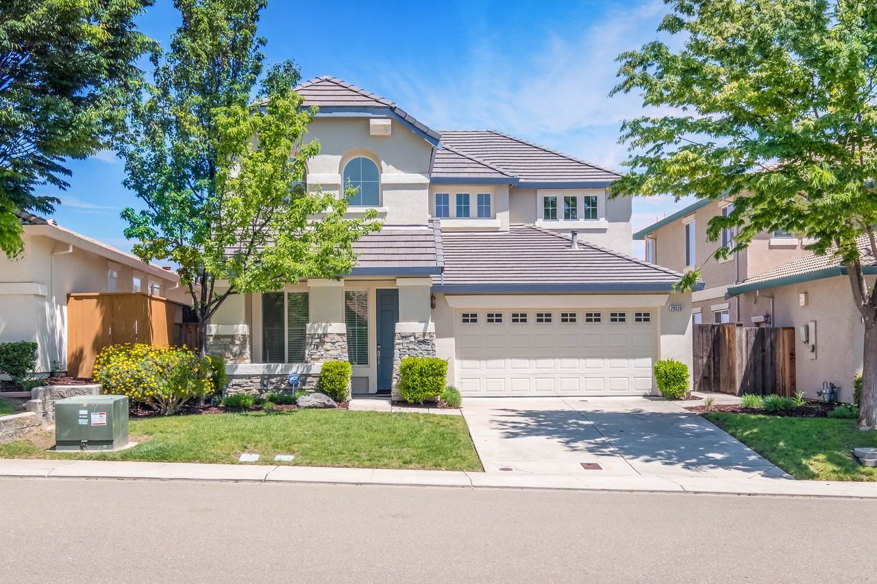 20520 Sarazen Lane - Photo 2 of 34