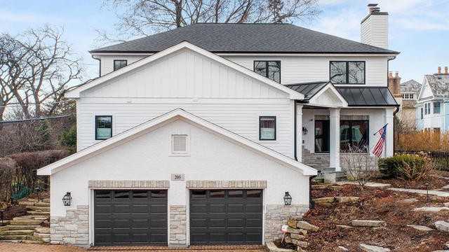 205 Norfolk Ave - Photo 2 of 39