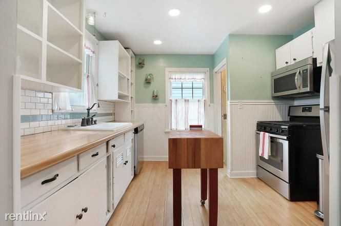 231 E Lincoln Ave - Photo 3 of 8