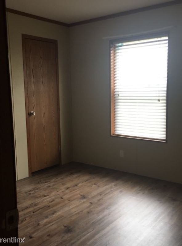 1111 N 15th Rd - Photo 3 of 5