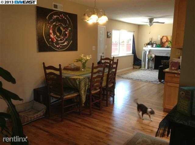 950 Malcolm Ln - Photo 3 of 7