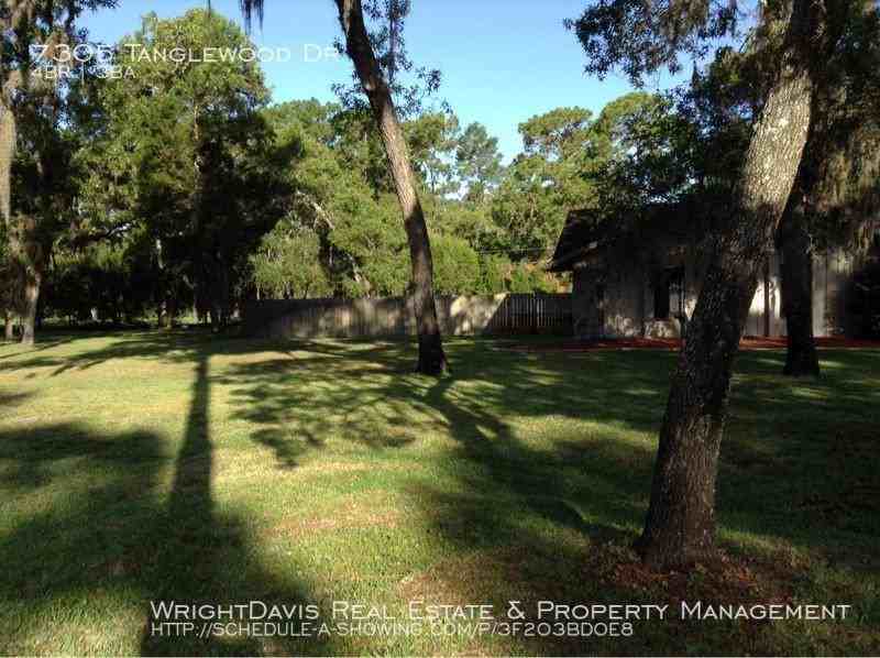 7305 Tanglewood Dr - Photo 2 of 28