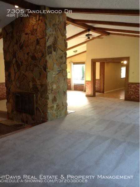 7305 Tanglewood Dr - Photo 3 of 28