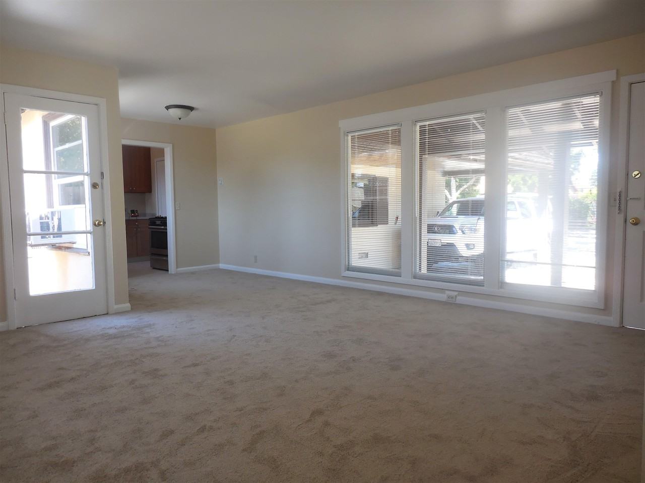 1712 Anamor St - Photo 3 of 16