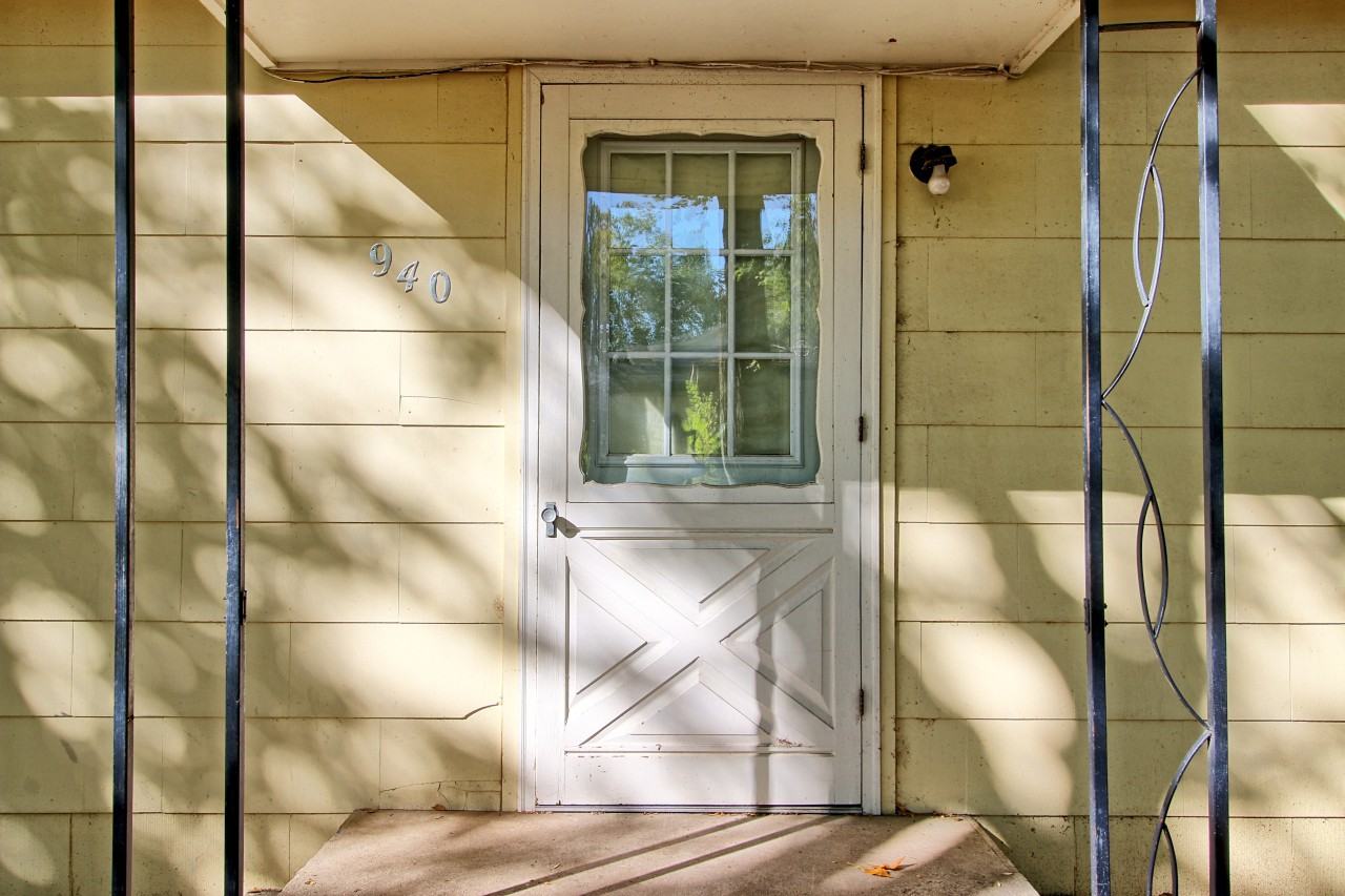 942 Santa Clara Ave - Photo 3 of 5