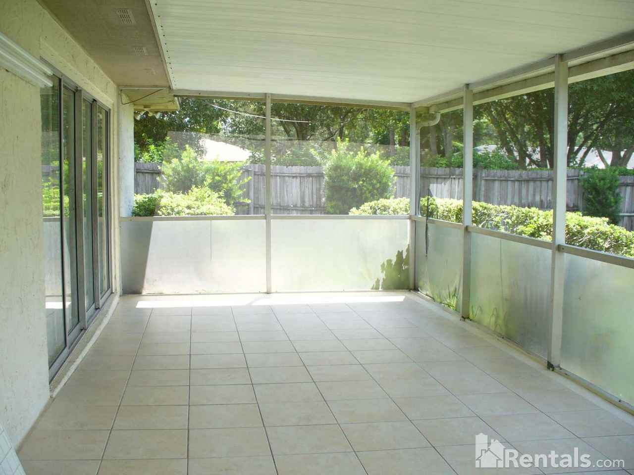 8100 Caraway Dr - Photo 3 of 10