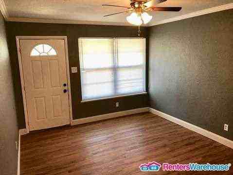 1904 Spring Lake Dr - Photo 2 of 10