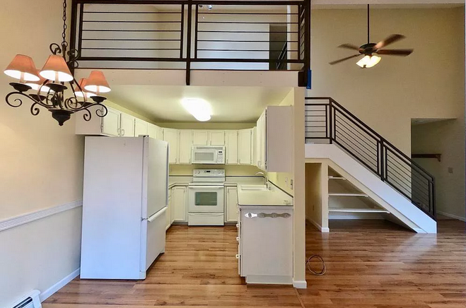 1251 Jackson Dr - Photo 2 of 6