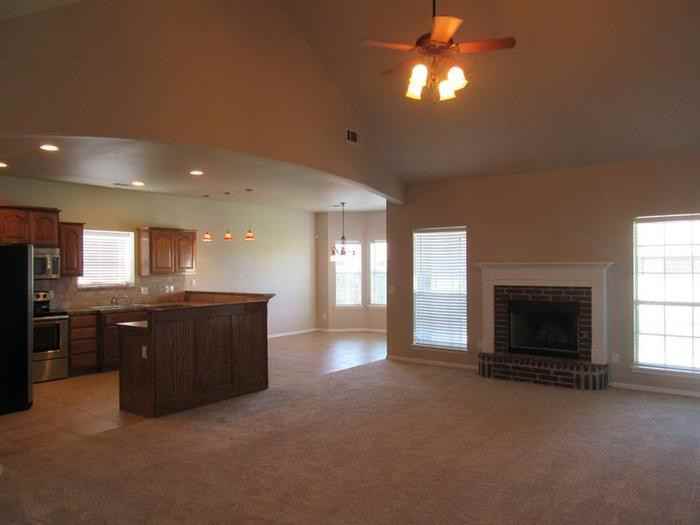 18725 E 49th St - Photo 2 of 26