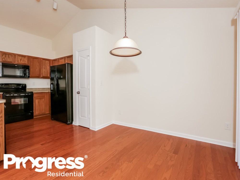 6743 Sequoia Hills Dr - Photo 3 of 18