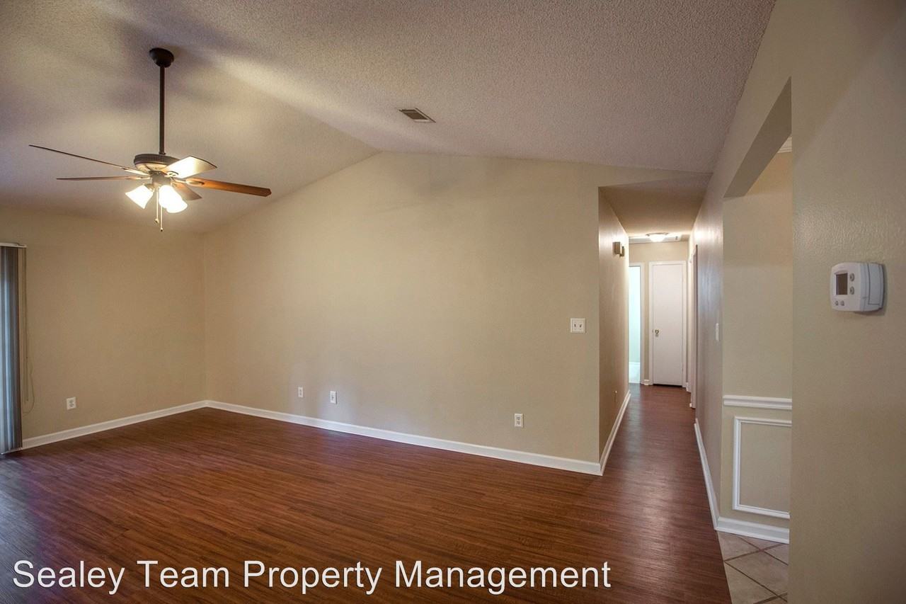 8653 Oak Forest Trail - Photo 2 of 16