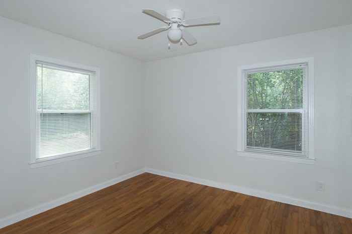 3543 Bayou Blvd - Photo 3 of 17