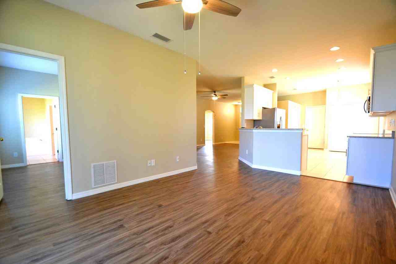 2098 Maeve Cir - Photo 2 of 22