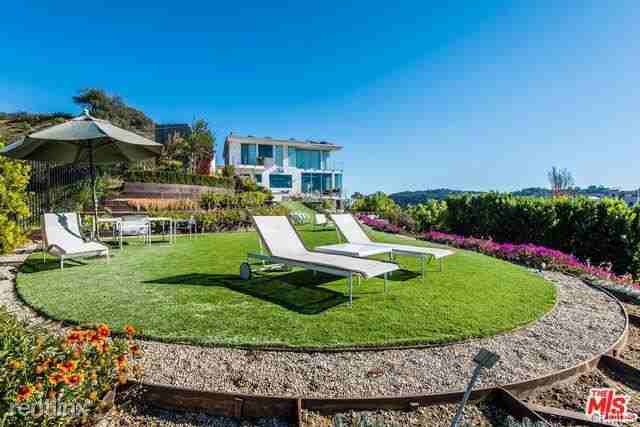 2915 Tuna Canyon Rd - Photo 2 of 10