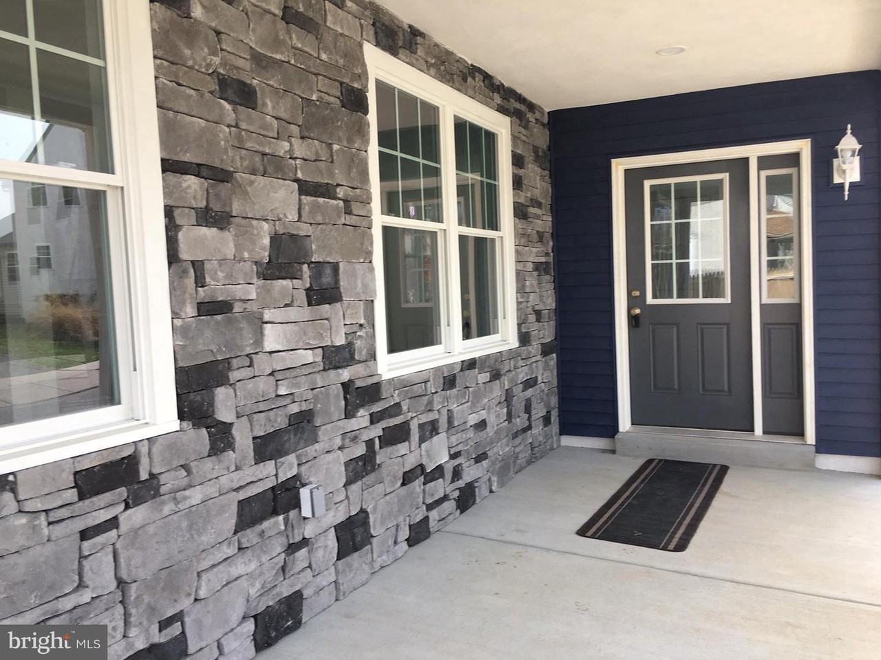 411 James Street - Photo 2 of 27