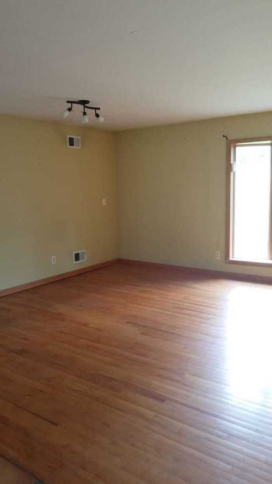 339 Winterton Rd - Photo 3 of 7