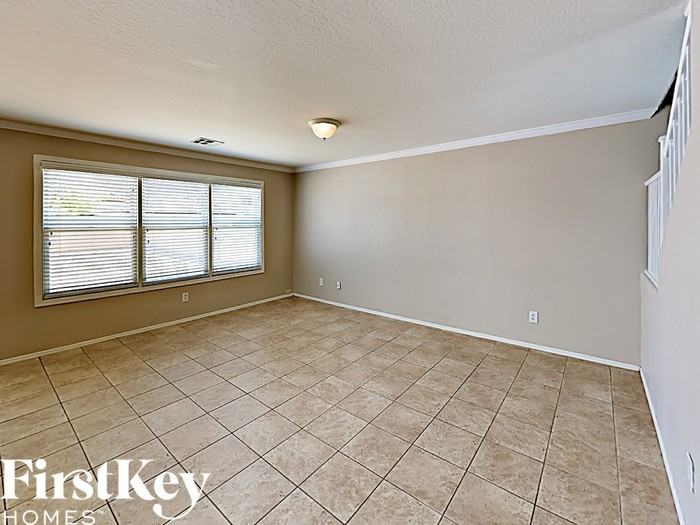 18237 W Smokey Dr - Photo 2 of 17