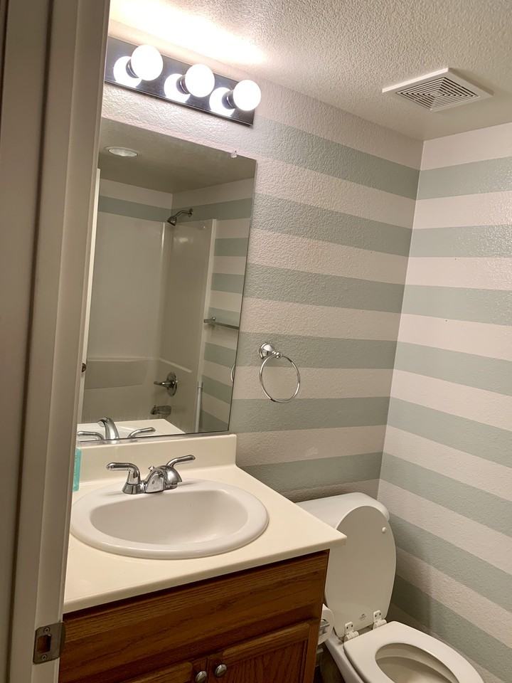 3027 Roadrunner Drive - Photo 7 of 21
