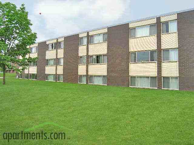Seville Apartments - Photo 3 of 49