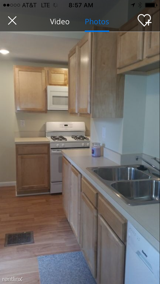 58 Syracuse St - Photo 2 of 12
