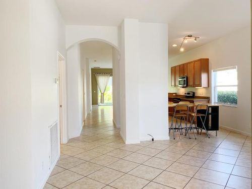 11551 Southwest Glengarry Court - Photo 3 of 8