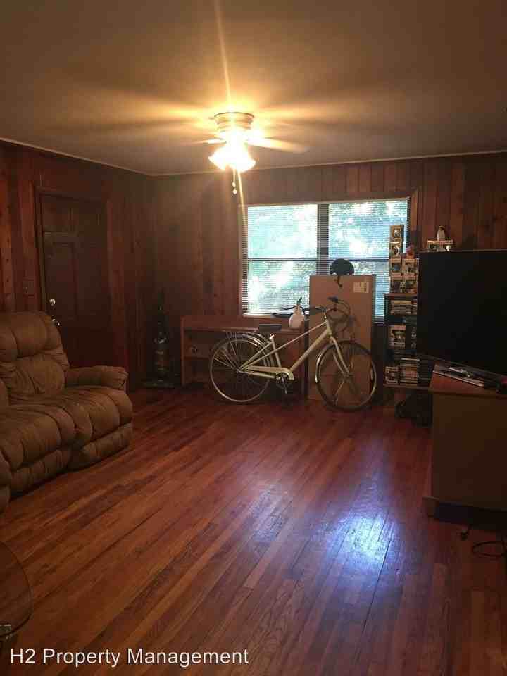 933 Alachua Ave - Photo 2 of 14