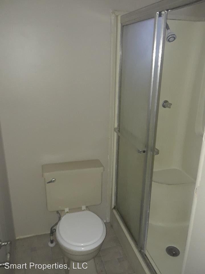 8940 Golden Gate Blvd - Photo 2 of 14