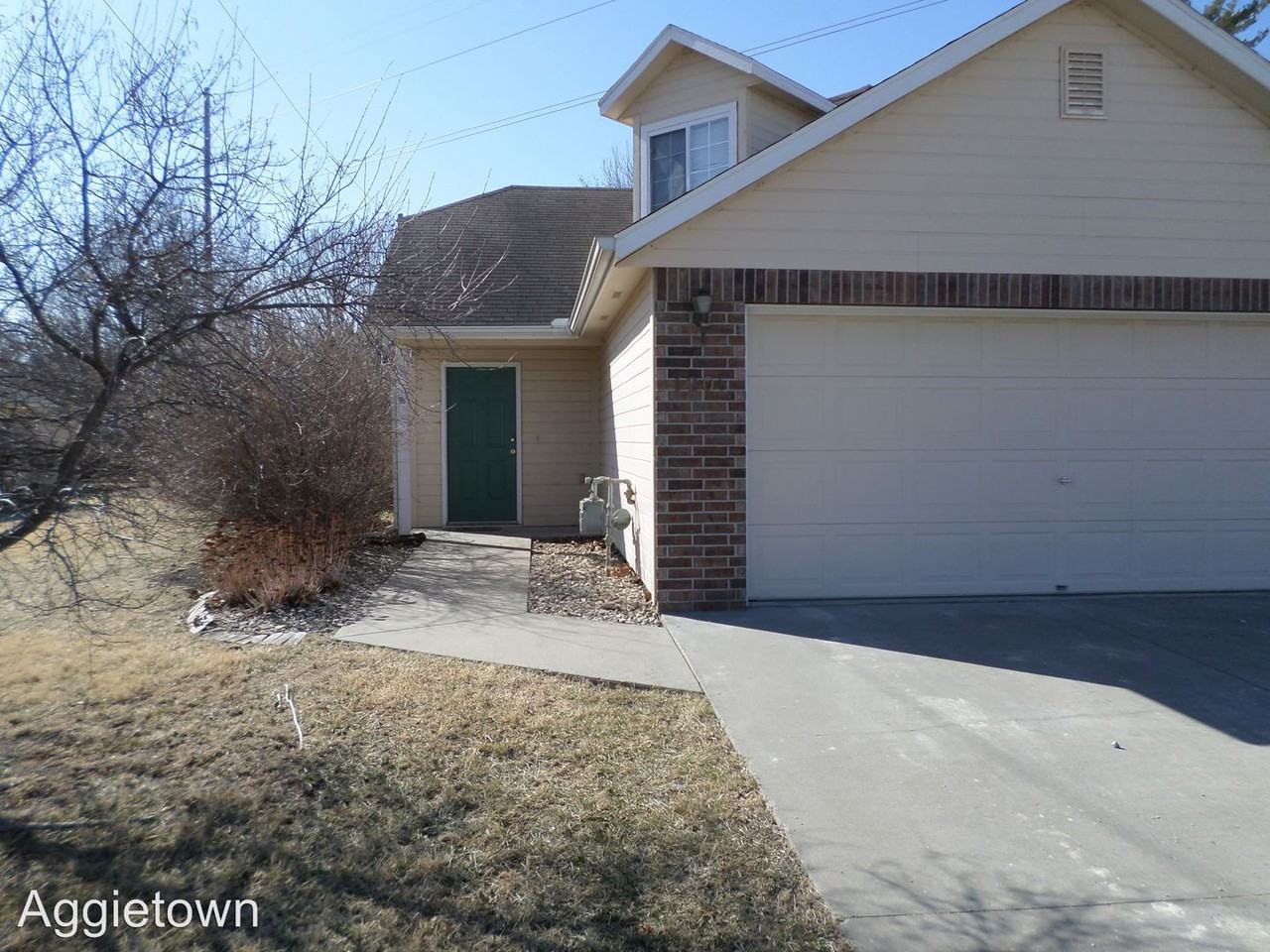 1205 Walters - Photo 2 of 14