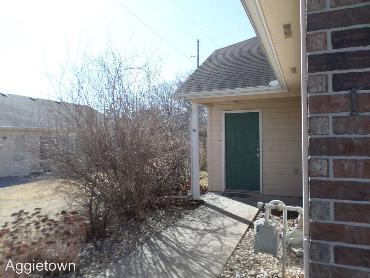 1205 Walters - Photo 3 of 14