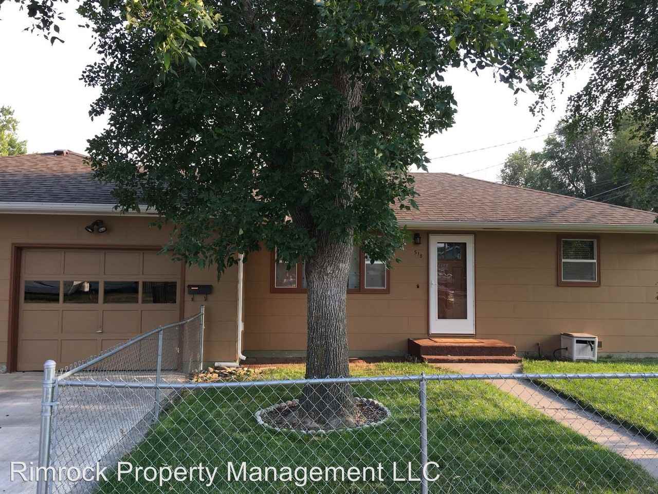 518-520 East 8th St - Photo 2 of 7