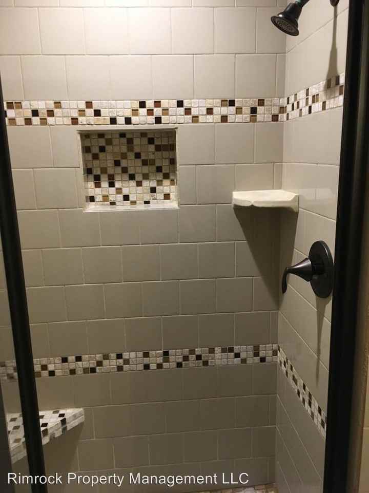 518-520 East 8th St - Photo 3 of 7