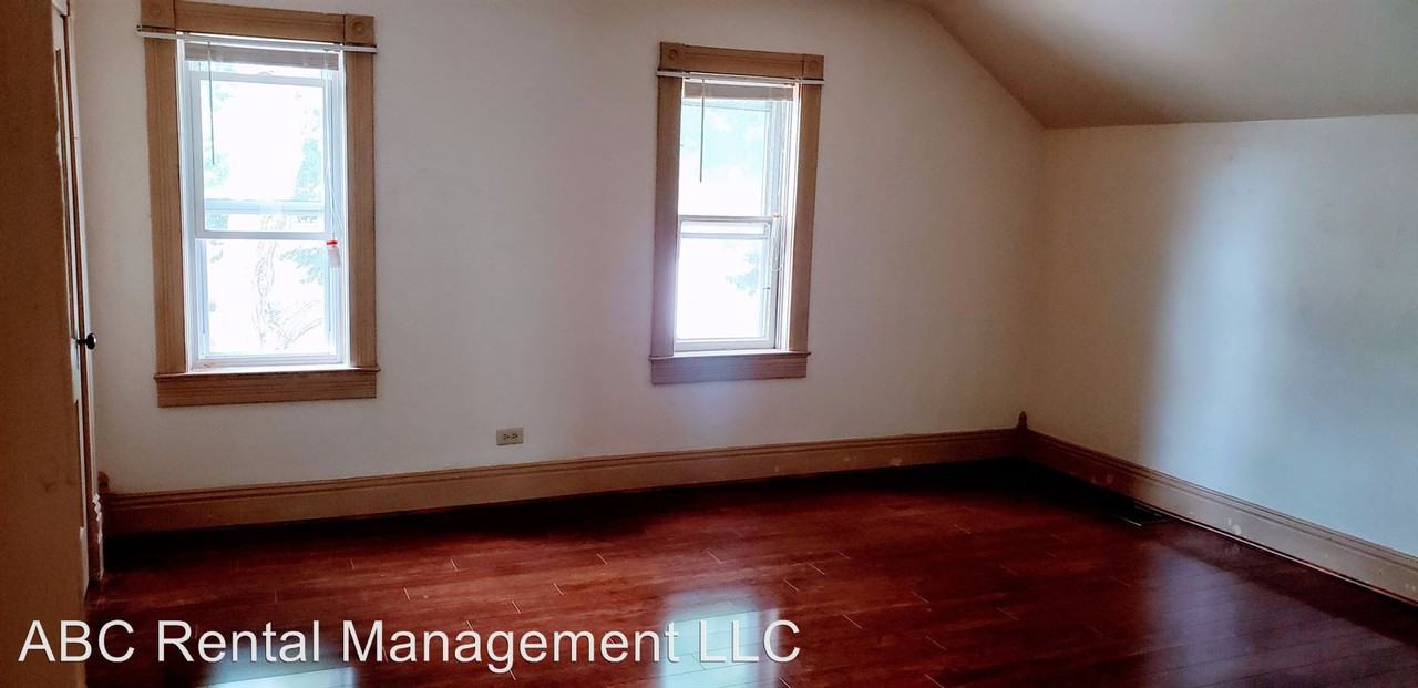 315 N 2nd Ave - Photo 3 of 21