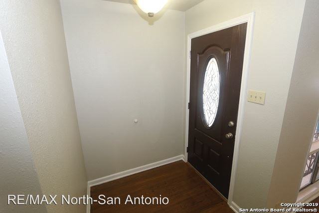 4407 Eisenhauer Rd - Photo 3 of 20