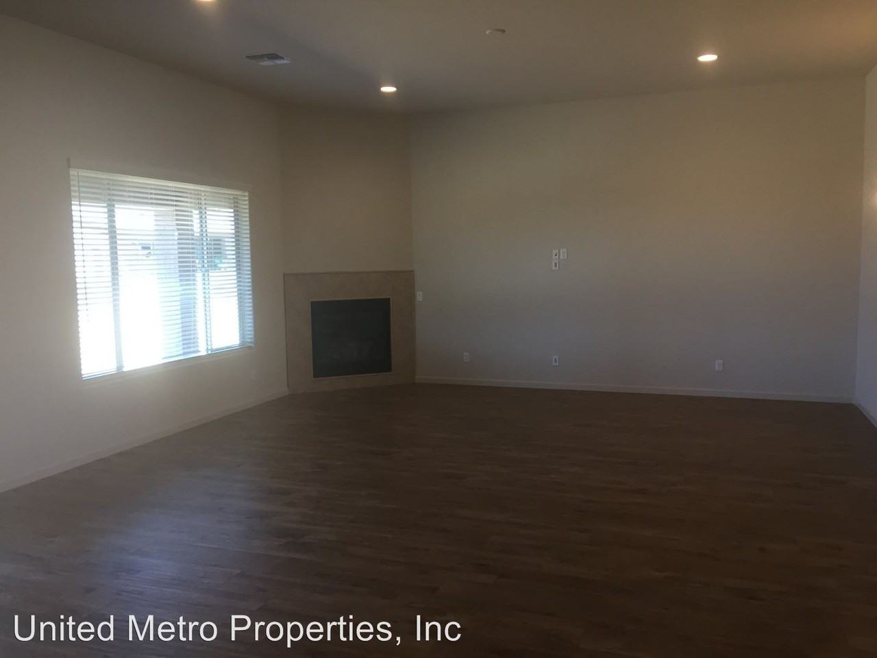 13304 Brokton Ln - Photo 3 of 17
