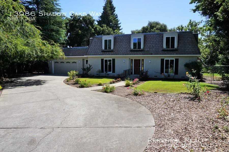 13986 Shadow Oaks Way - Photo 2 of 30