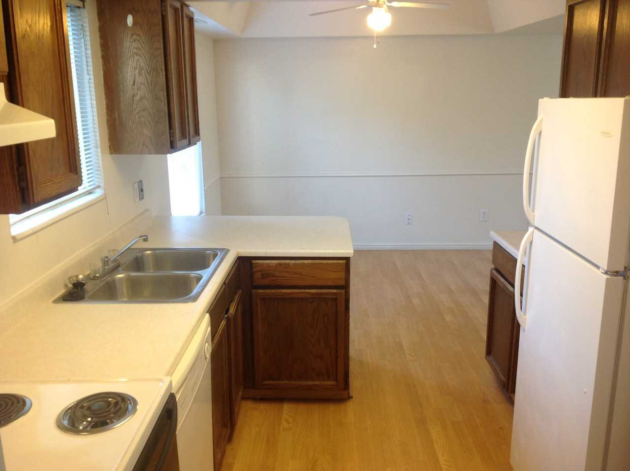 50-60 W 115 N - Photo 3 of 13