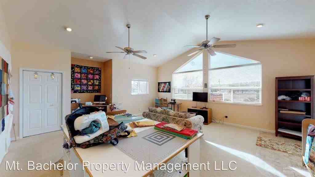 17010 Varco Rd - Photo 3 of 14