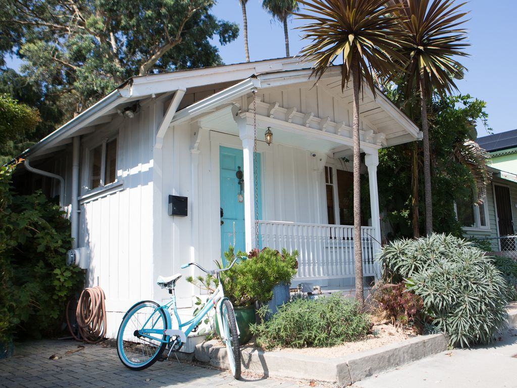 513 Santa Barbara St - Photo 2 of 13