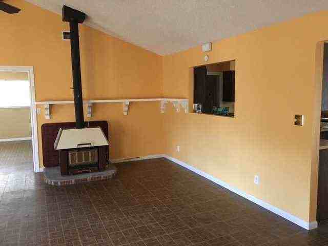 1220 Springlake Dr - Photo 3 of 14