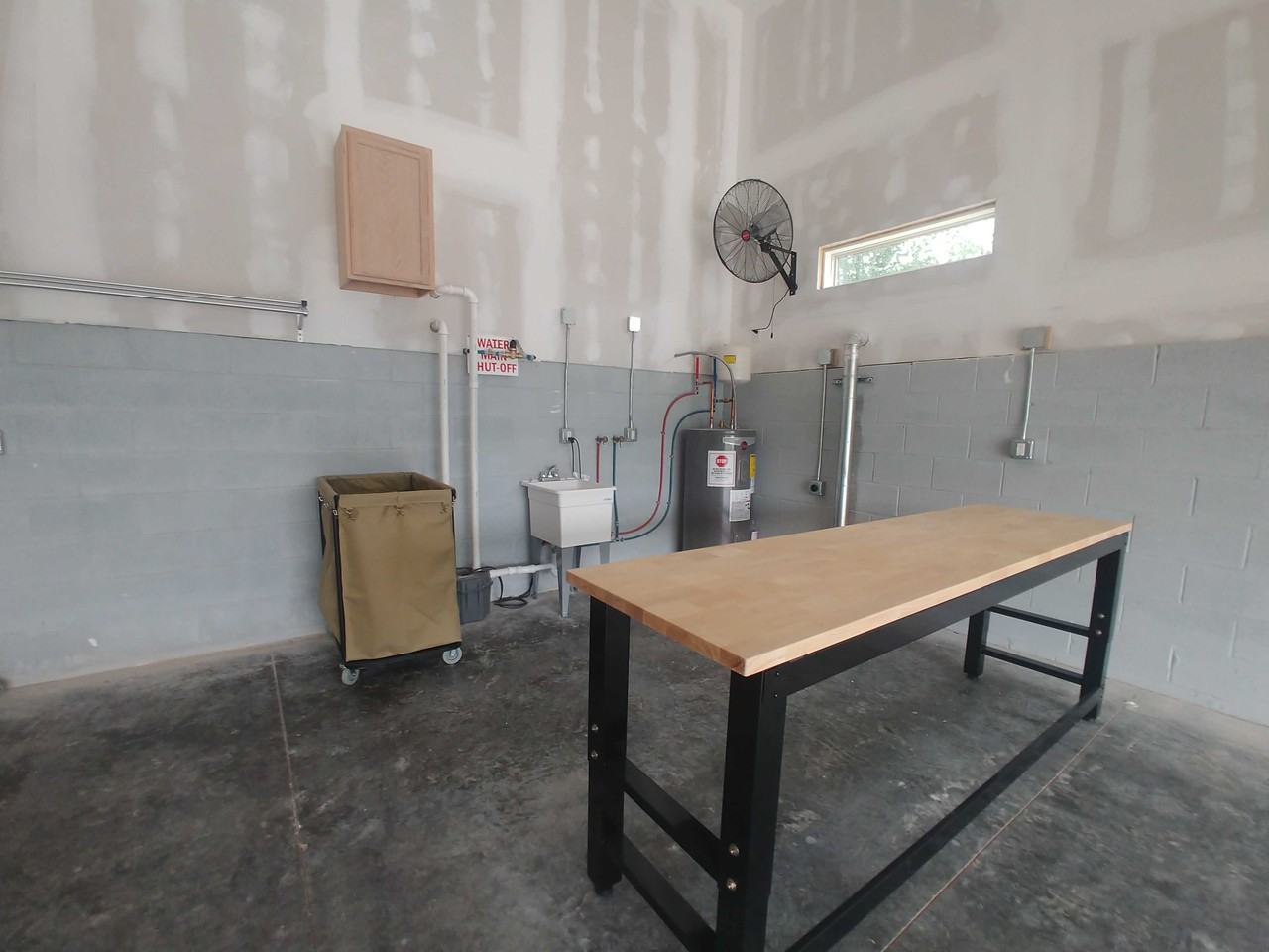 11132 Maui Way - Photo 2 of 20