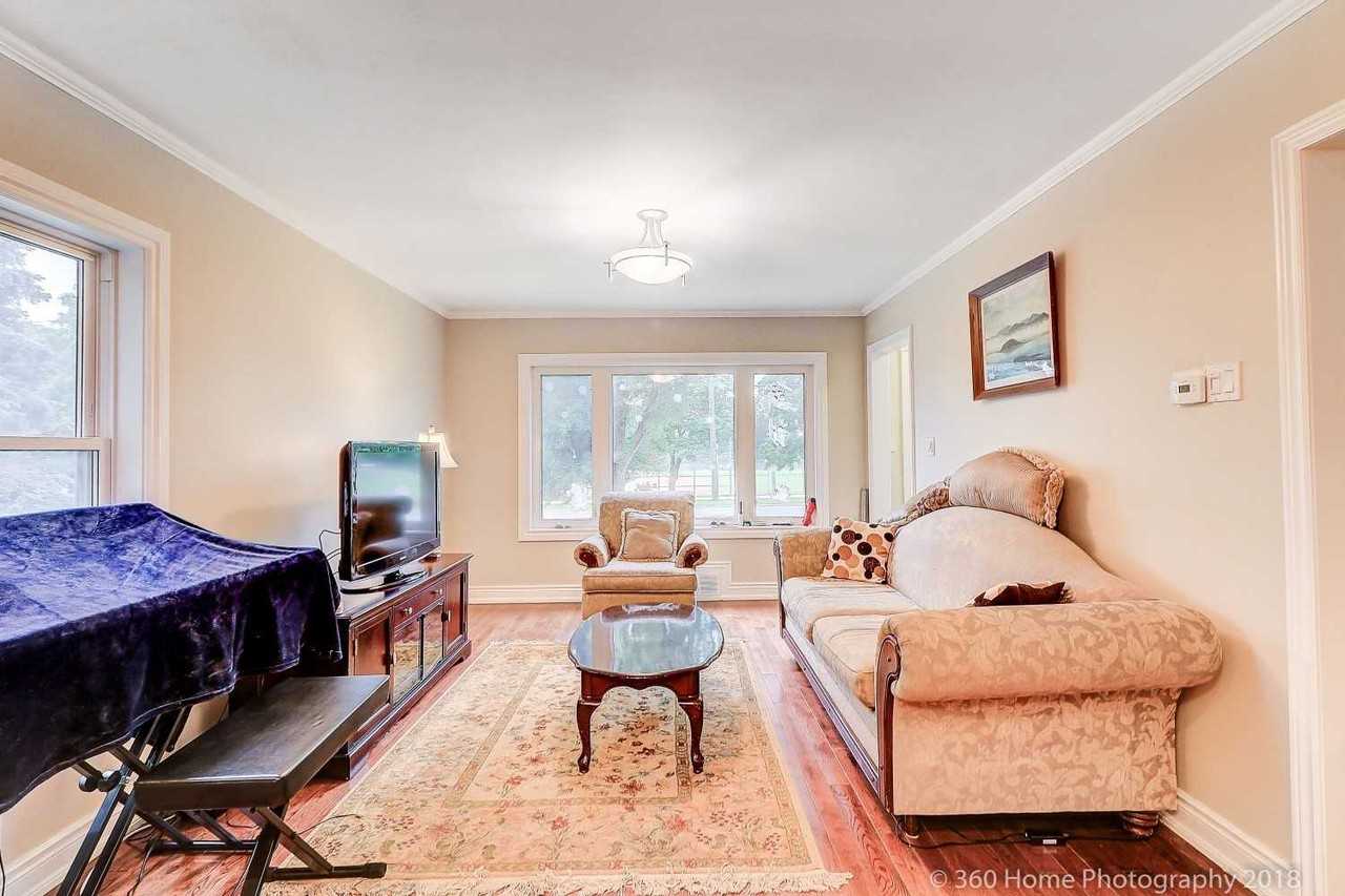 4300 Lawrence Avenue East, Toronto, ON M1E 2S9 4 Bedroom House for