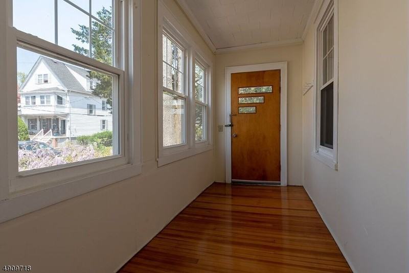 8 William St - Photo 2 of 10