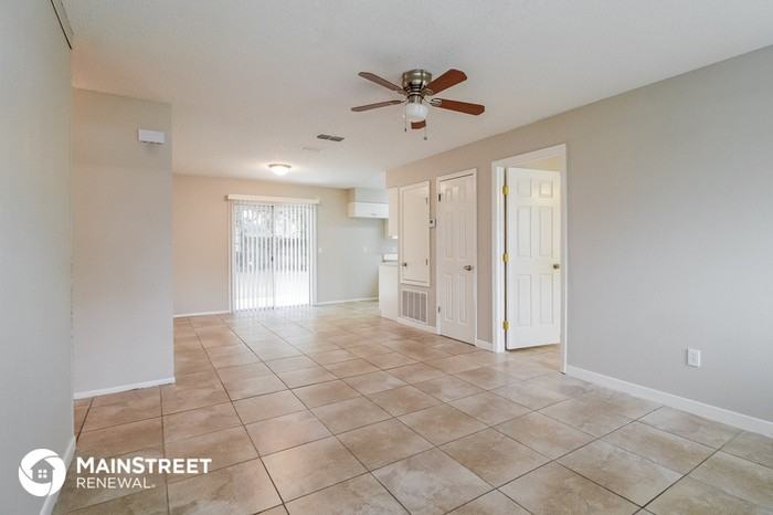 7613 Avonwood Ct - Photo 3 of 16