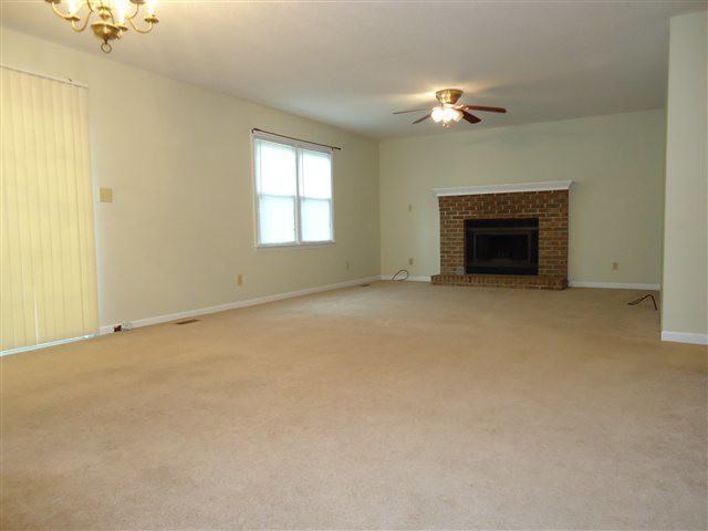 2701 Northwoods Drive - Photo 2 of 9