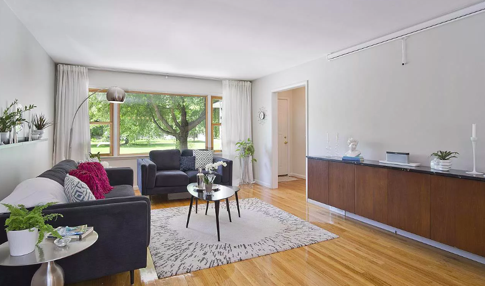 4338 De Volis Pkwy - Photo 3 of 8