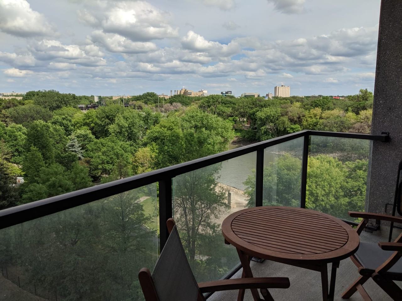300 Assiniboine Ave - Photo 3 of 7
