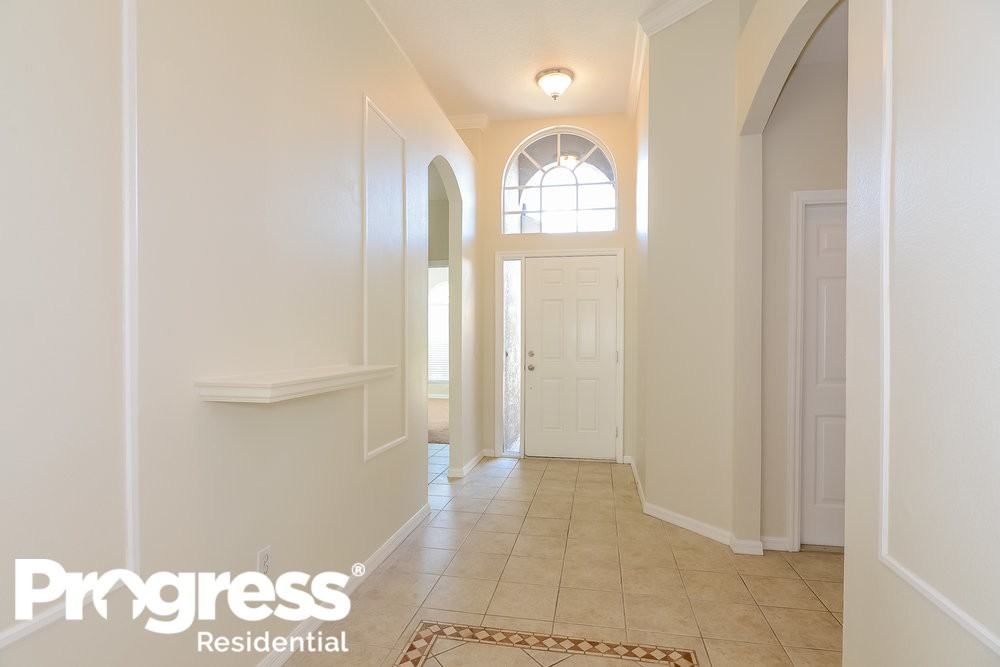23835 Plantation Palms Blvd - Photo 2 of 8