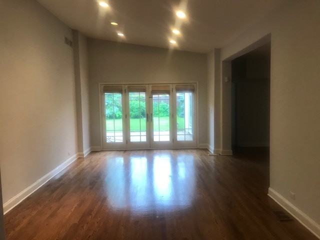 401 Beverly Dr - Photo 3 of 15